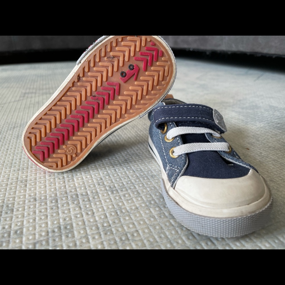 Toddler boys shoes
